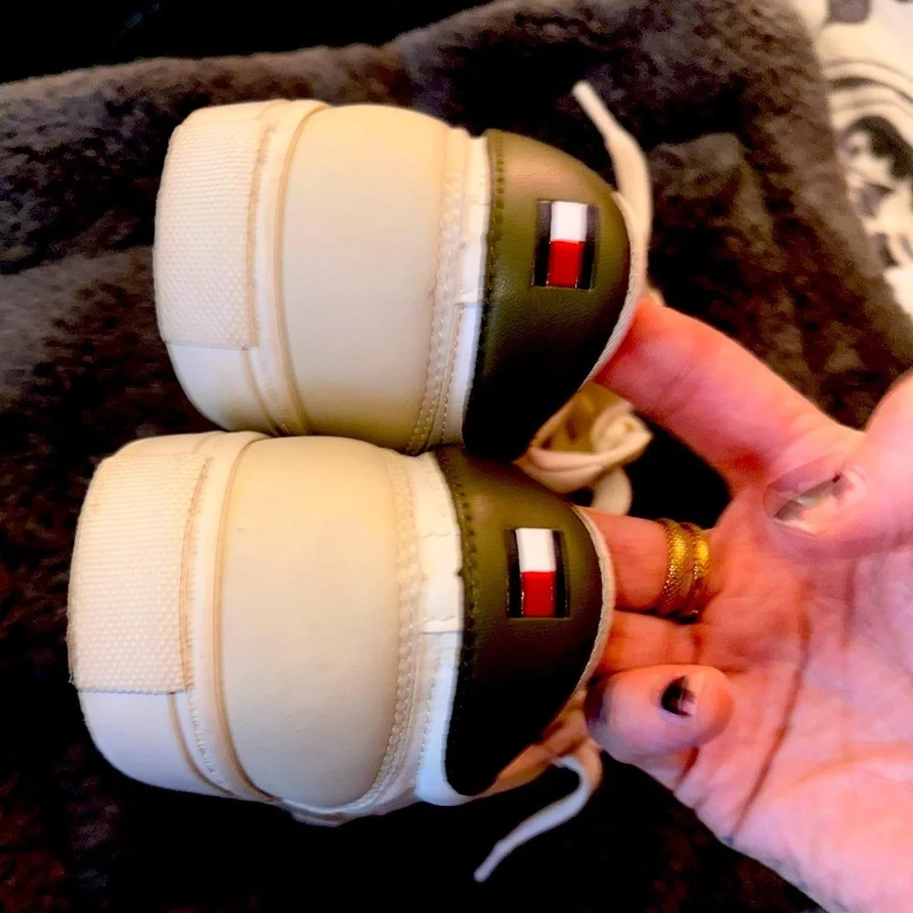 Tommy Hilfiger Women’s Tennis Sneakers - Picture 3 of 6